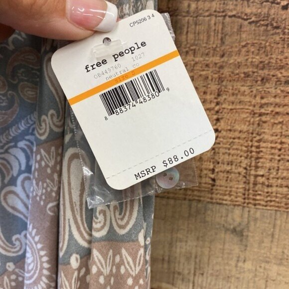 Free People Sleeveless Paisley Print Swing Dress Beige & Gray Boho Style NWT S - Picture 3 of 5
